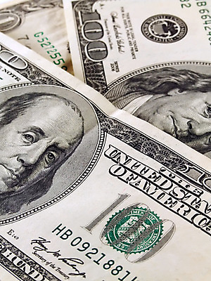 포토 JPG 해외이미지 1 종이 백그라운드 지폐 돈 비즈니스 사람없음 초록색 금융 쌓기 달러 행운 시장 재산 구매 다발 묘사 만들기 이익 흙더미 계산서 복권 예산 자금 경제학 많음 해외202004 해외포토 교육 컬러 컨셉 모션 경제 쇼핑 흙 파일형식 더미 이미지허브