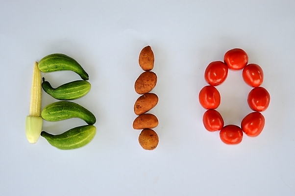 포토 JPG 해외이미지 음식 토마토 채소 오이 감자 건강 사람없음 단어 기록 편지 먹기 유기농 성분 바이오 채식주의자 레터링 비건 해외202004 해외포토 문자 웰빙 모션 채식 파일형식 이미지허브