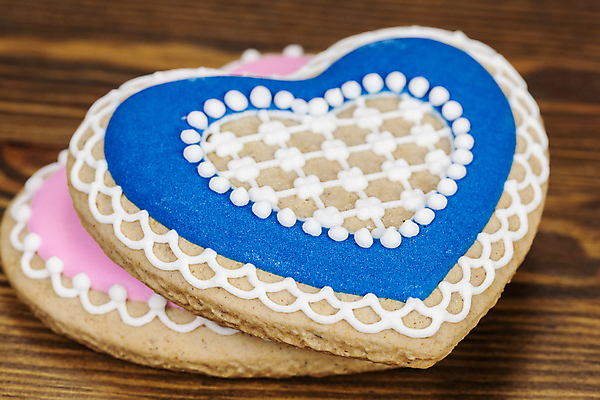 포토 JPG 해외이미지 모양 전통 계절 음식 분홍색 크리스마스 겨울 휴가 디저트 발렌타인데이 사랑 사람없음 장식 파란색 쿠키 우주 케이크 얼음 축제 손상 흰색 하트 닫기 달콤 설탕 굽기 심볼 향신료 생강 시나몬 핸드메이드 프로스팅 해외202004 해외포토 자연요소 기념일 감정 컬러 컨셉 채소 모션 데이이벤트 맛 구이 제빵 향미료 파일형식 이미지허브