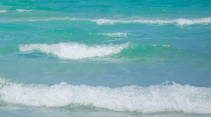 포토 JPG 해외이미지 유럽 바다 섬 여행 하늘색 자연 하늘 사람 사람없음 야외 물 여름 수영 보트 스페인 지중해 장면 7월 터키석 해외202004 해외포토 자연요소 계절 나라 배_교통 파란색 수상스포츠 날짜 보석 생태계 파일형식 이미지허브