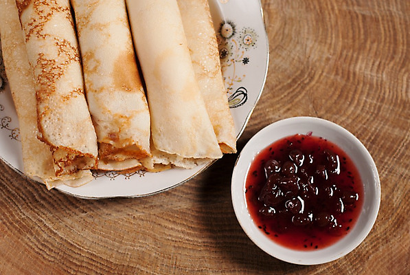 포토 JPG 해외이미지 접시 음식 부분 아침 디저트 치즈 사람없음 케이크 식사 뜨거움 체리 황금 달콤 맛 아침식사 잼 서빙 버터 용서 팬케이크 페스츄리 해외202004 해외포토 주간 식기 빵 컨셉 과일 유제품 소스_음식 파일형식 이미지허브