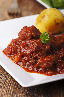 포토 JPG 해외이미지 전통 접시 음식 백그라운드 토마토 채소 탁자 감자 파프리카 육류 돼지고기 요리 사람없음 빨간색 식사 저녁식사 소고기 시골 맛 수프 냄비 정상 레시피 후추 점심식사 핸드메이드 해외202004 해외포토 식기 컬러 가구 컨셉 식재료 솥 향신료 파일형식 이미지허브