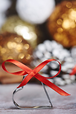 포토 JPG 해외이미지 리본 크리스마스장식 크리스마스 사람없음 장식 빛 하트 해외202004 해외포토 모양 기념일 파일형식 이미지허브