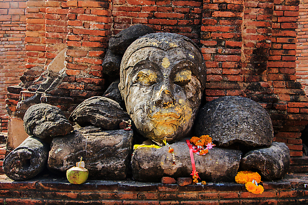 포토 JPG 해외이미지 아시아 종교 얼굴 선 조각 불교 태국 벽돌 미술 동양인 사람없음 장식 조각상 갈색 머리 평화 탑 일본 중국 블록 골동품 바위 기도 사찰 영혼 명상 위치 동쪽 숭배 해외202004 해외포토 건축물 나라 컬러 컨셉 종교건축 문화예술 인종 신체부위 조형물 돌_바위 방향 파일형식 이미지허브