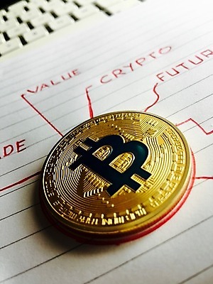 포토 JPG 해외이미지 선 돈 비즈니스 미래 사람없음 금융 동전 저축 네트워크 황금 암호 위험 무역 결제 가치 해외202004 해외포토 산업 컨셉 경제 재산 파일형식 이미지허브