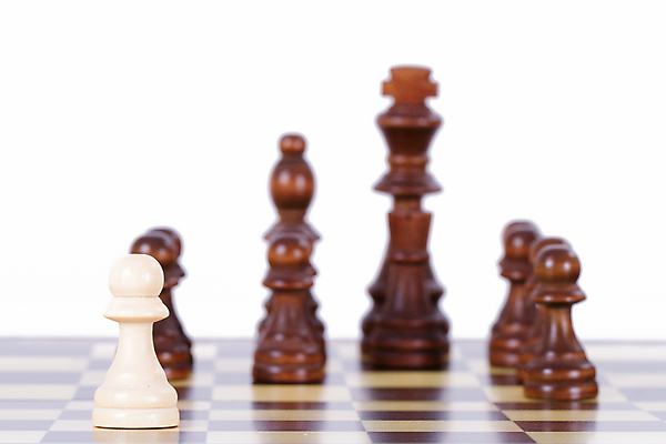 포토 JPG 해외이미지 교육 컨셉 생각 비즈니스 성공 레저 추상 세포 창조 사람없음 목재 경쟁 블록 게임 우승 체스말 체스 선택 목표 계획 왕 배열 전쟁 패배 전략 해결 여왕 전쟁터 고립 사기꾼 어려움 우수 인내 특별함 필승 스타일 해외202004 해외포토 나무 무늬 재료 놀이 최고 말_게임 절기 파일형식 이미지허브