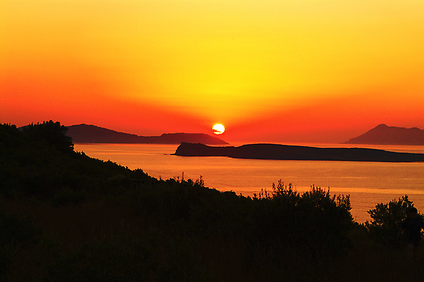 포토 JPG 해외이미지 섬 휴가 따뜻함 풍경 사람없음 빨간색 물 여름 일몰 만 뜨거움 해외202004 해외포토 자연요소 계절 컬러 노을 파일형식 이미지허브