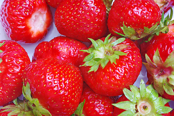 포토 JPG 해외이미지 식물 열매 음식 백그라운드 잎 농업 과일 자연 딸기 디저트 건강 씨앗 사람없음 빨간색 초록색 여름 빛 컬러풀 흰색 신선 그룹 달콤 맛 먹기 가득함 상쾌 유기농 날것 내추럴 고립 바이오 숙성 채식주의자 많음 해외202004 해외포토 웰빙 계절 감정 산업 컬러 컨셉 모션 생태계 채식 파일형식 이미지허브