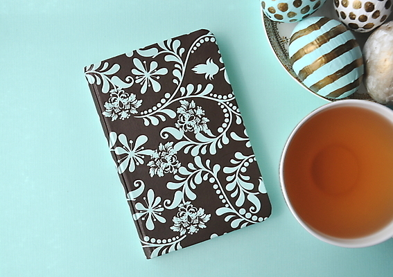 포토 JPG 해외이미지 계절 음료 꽃무늬 오리 사람없음 책 컵 물 파란색 컬러풀 사무실 독서 연필 펜 갈색 공책 봄 줄무늬 흰색 축하 기록 그리기 황금 민트 신학기 부활절계란 심플 백자 터키석 파스텔톤 카피스페이스 해외202004 해외포토 자연요소 식기 꽃 컬러 컨셉 무늬 비즈니스 모션 조류 문구용품 학용품 부활절 필기구 계란 공백 도자기 보석 허브 파일형식 이미지허브