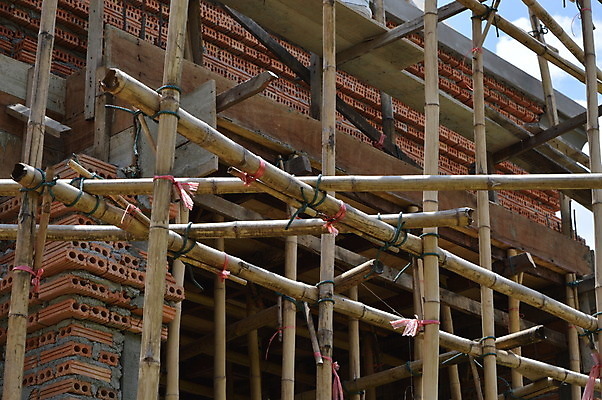 포토 JPG 해외이미지 아시아 사람없음 장비 위험 대나무 심플 발판 해외202004 해외포토 나무 나라 컨셉 파일형식 이미지허브