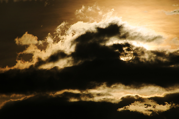 포토 JPG 해외이미지 구름 파도 여행 백그라운드 오렌지 자연 하늘 아침 날씨 휴가 풍경 사람없음 야외 빨간색 물 여름 파란색 빛 컬러풀 햇빛 태양 반사 노란색 평화 일출 침묵 일몰 광선 흰색 분위기 저녁 장면 천국 내추럴 수평선 해외202004 해외포토 주간 자연요소 계절 바다 컬러 컨셉 과일 노을 소리 야간 생태계 파일형식 이미지허브