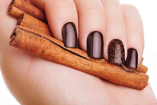 포토 JPG 해외이미지 손 손가락 미술 사람없음 빛 갈색 유행 화장품 덮개 손톱관리 손톱 니스 돌봄 시나몬 위생관리 아크릴 의료성형뷰티 스타일 해외202004 해외포토 컬러 모션 재질 문화예술 관리 신체부위 뷰티 뚜껑 네일아트 파일형식 이미지허브