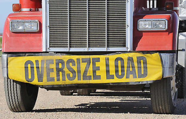 포토 JPG 해외이미지 산업 교통시설 사람없음 야외 트럭 사인 짐차 해외202004 해외포토 교통 자동차 시설 파일형식 이미지허브