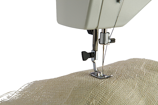 포토 JPG 해외이미지 디자인 옷 산업 공장 취미 사람없음 유행 금속 기계 장비 회색 공구 직물 업무 실 제조 바느질 디자이너 묘사 패드 재단 양발 해외202004 해외포토 직업 컬러 공업 재질 도구 작업 파일형식 이미지허브