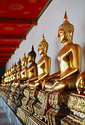 포토 JPG 해외이미지 전통 아시아 종교 문화 얼굴 조각 여행 백그라운드 불교 태국 앉기 동양인 사람없음 조각상 침묵 기도 사찰 영혼 황금 심볼 명상 오브젝트 방콕 동쪽 줄서기 해외202004 해외포토 나라 종교건축 모션 인종 신체부위 조형물 소리 방향 파일형식 이미지허브