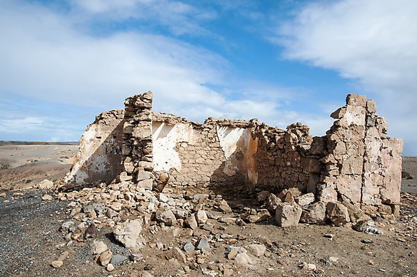 포토 JPG 해외이미지 벽 건축양식 벽돌 주택 사람없음 내부 건물 손상 바위 역사 버리기 폐허 깨짐 옛날 재앙 해외202004 해외포토 건축물 건축 컨셉 모션 돌_바위 파일형식 이미지허브