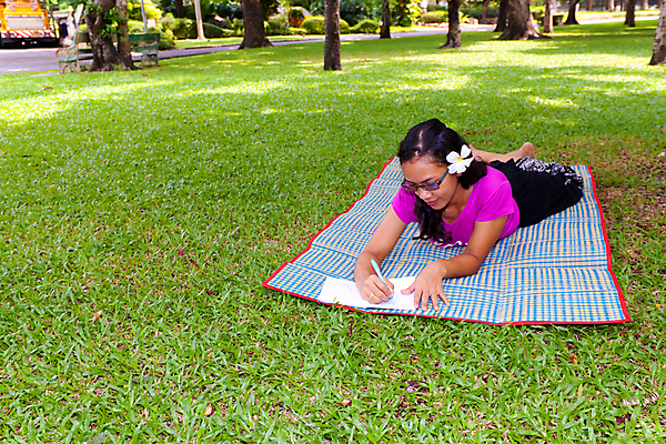 포토 JPG 해외이미지 나무 여자 여행 태국 휴가 휴식 손바닥 그림자 한명 앉기 풍경 물 여름 파란색 태양 여행객 평화 스파 꿈 잠 뜨거움 탈출 휴양지 장면 해먹 안다만 이국적 터키석 파라다이스 해외202004 해외포토 자연요소 식물 1 손 계절 아시아 바다 컬러 컨셉 모션 사람 장소 침대 보석 파일형식 이미지허브