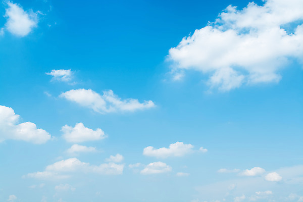 포토 JPG 해외이미지 구름 백그라운드 자연 하늘 날씨 사람없음 야외 가로 파란색 빛 컬러풀 햇빛 흰색 오픈 솜털 파스텔톤 화창 카피스페이스 해외202004 해외포토 자연요소 컬러 태양 공백 생태계 파일형식 이미지허브