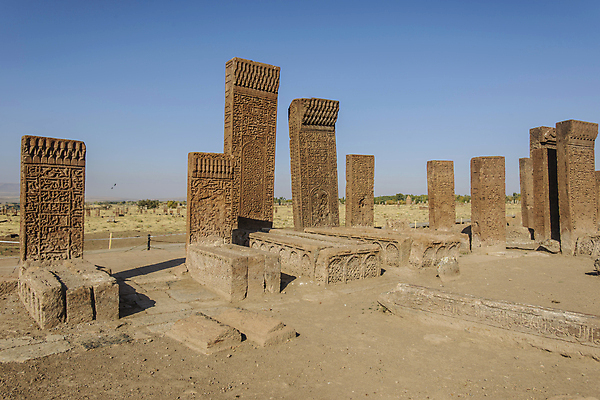 포토 JPG 해외이미지 구름 건축물 종교 전통문화 여행 사람없음 야외 가로 초록색 파란색 컬러풀 맑음 바위 죽음 무덤 화려 영혼 역사 이슬람교 묘사 칠면조 천연기념물 명승지 옛날 해외202004 해외포토 자연요소 전통 건축 문화 컬러 컨셉 조류 날씨 풍경 돌_바위 파일형식 이미지허브