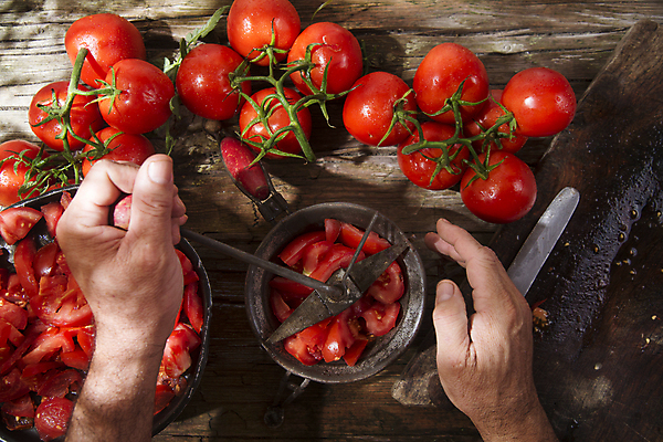 포토 JPG 해외이미지 전통 음식 다이어트 토마토 재료 자연 요리 사람없음 빨간색 숟가락 신선 양념 맛 크림 유기농 살사댄스 채식주의자 해외202004 해외포토 웰빙 컬러 컨셉 채소 수저 건강 춤 생태계 채식 파일형식 이미지허브