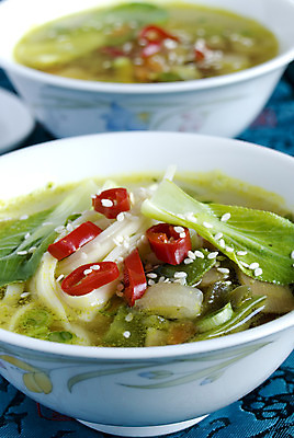 포토 JPG 해외이미지 고추 건강 동양인 사람없음 새싹 중국 면 뜨거움 맛 수프 양배추 파 짠맛 해외202004 해외포토 식물 아시아 컨셉 채소 인종 파일형식 이미지허브