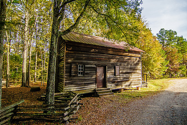 포토 JPG 해외이미지 영국 사람없음 울타리 역사 군용 싸움 전쟁 통나무 패배 S 남쪽 다리찢기 기간 식민지 해외202004 해외포토 나무 알파벳 유럽 모션 군대 담장 방향 파일형식 이미지허브