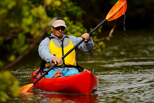 포토 JPG 해외이미지 호수 스포츠 여행 자연 한명 사람 풍경 야외 빨간색 물 여름 강 운동 봄 보트 황무지 노 카누 카약 민물 플로리다 해외202004 해외포토 자연요소 1 계절 컬러 배_교통 건강 미국 수상스포츠 생태계 선박 파일형식 이미지허브
