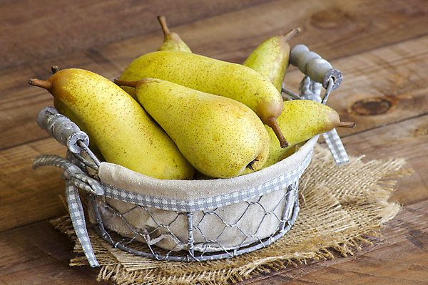 포토 JPG 해외이미지 라이프스타일 음식 백그라운드 과일 재료 탁자 건강 사람없음 목재 여름 바구니 식사 어둠 수확 가을 신선 우아함 달콤 맛 상품 먹기 상쾌 유기농 날것 내추럴 숙성 옛날 비건 해외202004 해외포토 나무 웰빙 계절 감정 가구 컨셉 농업 모션 생활 채식주의자 파일형식 이미지허브