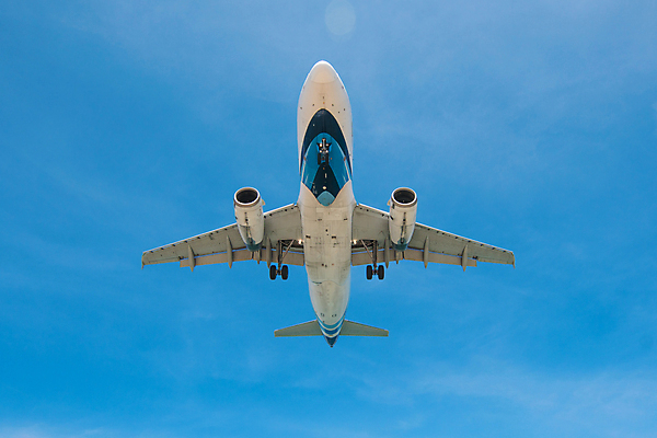 포토 JPG 해외이미지 구름 바다 여행 백그라운드 비즈니스 교통시설 하늘 휴가 비행기 사람없음 여름 파란색 태양 맑음 황혼 일몰 흰색 공항 항공 속도 상업 제트기 승객 엔진 고립 대패 착륙 해외202004 해외포토 자연요소 계절 컬러 교통 항공교통 날씨 대중교통 노을 시설 파일형식 이미지허브