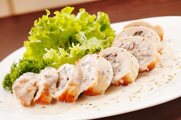 포토 JPG 해외이미지 음식 조각 파슬리 육류 요리 사람없음 식사 저녁식사 치킨 버섯 샐러드 양념 상추 가슴 굽기 허브 크림 향신료 슬라이스 무침 폭식 해외202004 해외포토 식물 채소 식재료 신체부위 구이 닭고기요리 향미료 파일형식 이미지허브