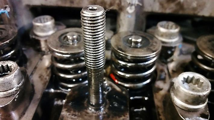 포토 JPG 해외이미지 자동차 사람없음 금속 자전거 힘 기계 견과류 공구 나사 업무 수리 닫기 철 오브젝트 부식 볼트 엔진 기어 한조각 모터 옛날 자동 철강 해외202004 해외포토 1 육상교통 모션 재질 바이크 도구 작업 파일형식 이미지허브