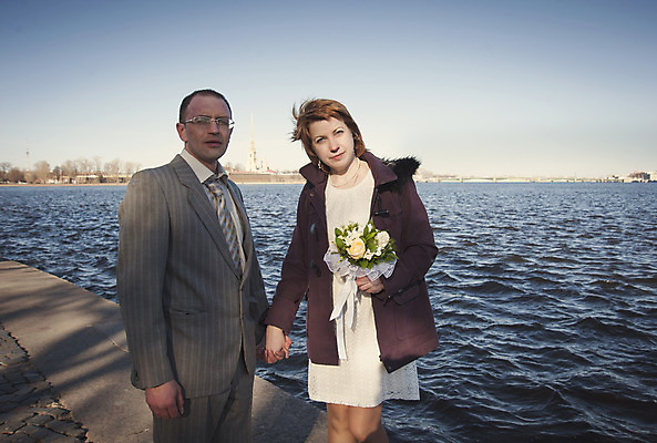 포토 JPG 해외이미지 라이프스타일 커플 여자 남자 안경 바다 여행 결혼 2 하늘 남편 함께함 건강 사랑 사람 야외 두명 여름 파란색 강 유행 걷기 우정 산책로 도시 보행자 장면 해외202004 해외포토 잡화 계절 감정 길 컬러 컨셉 관계 모션 이벤트 생활 친구 파일형식 이미지허브