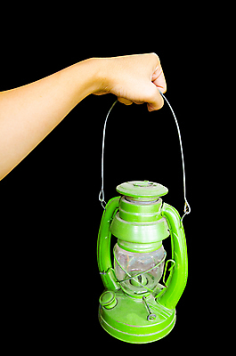 포토 JPG 해외이미지 불 사람없음 초록색 빛 어둠 등불 램프 클래식 야간 파인애플 옛날 해외202004 해외포토 자연요소 컬러 컨셉 과일 조명 열대과일 파일형식 이미지허브