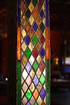 포토 JPG 해외이미지 전통 아시아 문화 태국 미술 사람없음 장식 빨간색 갈색 거울 골동품 기둥 업무 황금 고급 심볼 대나무 묘사 강렬 옛날 핸드메이드 해외202004 해외포토 나무 건축 나라 컬러 컨셉 문화예술 작업 파일형식 이미지허브