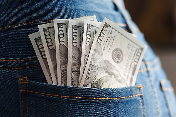 포토 JPG 해외이미지 백인 행복 지폐 돈 비즈니스 성공 사람 성인 사람없음 금융 달러 저축 잡기 비즈니스우먼 재산 투자 이익 계산서 월급 빚 해외202004 해외포토 서양인 여자 감정 컨셉 모션 경제 직장인 파일형식 이미지허브