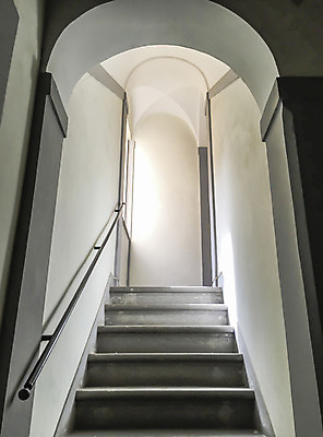 포토 JPG 해외이미지 디자인 벽 컨셉 건축양식 사다리 난간 성공 바닥 사람없음 건물 빛 계단 바위 흰색 정상 대리석 단계 방법 옛날 해외202004 해외포토 건축물 건축 컬러 재료 돌_바위 도구 파일형식 이미지허브