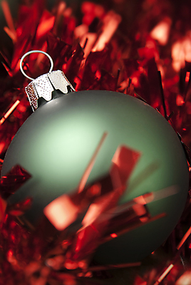 포토 JPG 해외이미지 1 크리스마스장식 크리스마스 공 사람없음 장식 빨간색 초록색 장식볼 싱글 해외202004 해외포토 기념일 컬러 파일형식 이미지허브