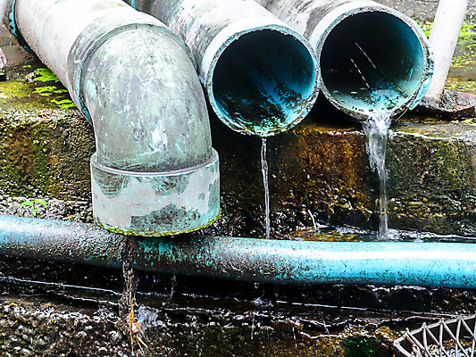 포토 JPG 해외이미지 이동 모션 자연 사람없음 야외 초록색 물 파란색 빛 반사 환경 폭포 젖음 흐름 추위 개울 떨어짐 부식 생태계 화석 튜브 갸우뚱 낭비 내추럴 민물 생태학 옛날 해외202004 해외포토 자연요소 교육 컬러 컨셉 강 파일형식 이미지허브