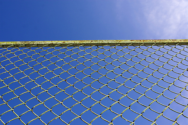 포토 JPG 해외이미지 백그라운드 하늘 경비 사람없음 초록색 파란색 울타리 금속 금지 그물 재산 절도 철 감옥 위협 질감 수납 보험 생태학 진짜 한계 해외202004 해외포토 교육 컬러 재질 안전 금융 담장 범죄 보호 파일형식 이미지허브