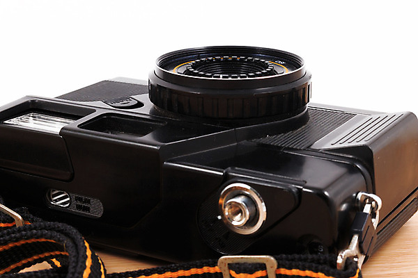 포토 JPG 해외이미지 직업 전통 디자인 여행 신체 유물 프레임 사람없음 카메라 금속 검은색 사진촬영 장비 수확 골동품 공구 역사 클래식 필름 향수 오브젝트 그림 복고 과거 아날로그 셔터 구식 부정적 옛날 인기 조작 철강 회복 스타일 해외202004 해외포토 감정 컬러 컨셉 농업 재질 전자제품 촬영 화장품 도구 파일형식 이미지허브