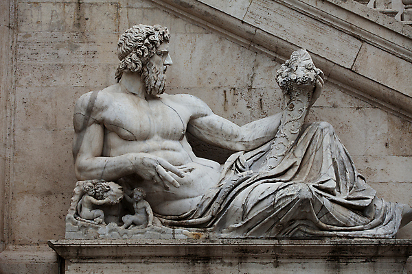 포토 JPG 해외이미지 유럽 조각 여행 수염 미술 사람없음 빛 강 조각상 머리 여행객 이탈리아 궁전 골동품 도시 로마 언덕 정사각형 각도 광장 대리석 신화 국회 로마인 해외202004 해외포토 도형 나라 고건축 재료 문화예술 사람 인종 신체부위 조형물 파일형식 이미지허브