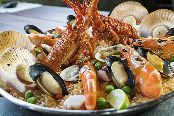 포토 JPG 해외이미지 전통 디자인 음식 백그라운드 컨셉 밥 조개 새우 갑각류 사람없음 우주 검은색 방 고명 스페인 바닷가재 레몬 해산물 순수 오징어 올리브 각도 서빙 홍합 문어 지역 향료 레시피 무료 발렌시아 사프란 석판 스페인어 입가심 스타일 카피스페이스 해외202004 해외포토 동물 열매 유럽 컬러 과일 어패류 연체동물 수중동물 공백 가재 향신료 향기 냄새 파일형식 이미지허브