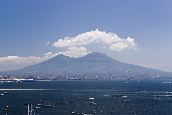 포토 JPG 해외이미지 유럽 바다 건축양식 산 피자 파노라마 사람없음 물 이탈리아 도시 만 화산 나폴리 해외202004 해외포토 자연요소 건축 나라 패스트푸드 서양음식 촬영기법 파일형식 이미지허브