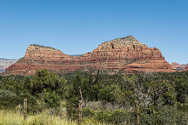 포토 JPG 해외이미지 공원 여행 북아메리카 자연 산 풍경 사람없음 야외 빨간색 파란색 골짜기 미국 사막 신성 사암 애리조나 석회암 특별함 해외202004 해외포토 공공시설 컬러 컨셉 아메리카 암석 돌_바위 생태계 파일형식 이미지허브