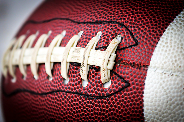 포토 JPG 해외이미지 직업 전통 계절 스포츠 백그라운드 축구공 공 사람없음 한개 달리기 갈색 미식축구 축구 경쟁 장비 게임 던지기 바느질 가죽 피부 묘사 흰배경 질감 점수 어려움 울퉁불퉁 착륙 쿼터백 플레이어 해외202004 해외포토 1 컬러 컨셉 축구용품 모션 놀이 신체부위 구기 흰색 파일형식 이미지허브