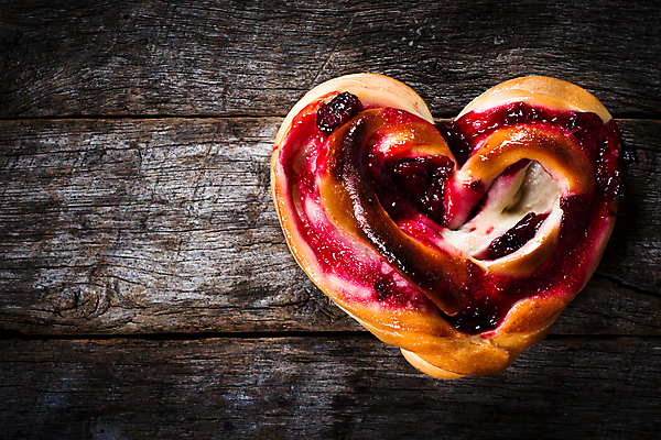 포토 JPG 해외이미지 모양 음식 조각 백그라운드 과일 텍스트 디저트 발렌타인데이 선물 사랑 사람없음 목재 갈색 노란색 쿠키 과자 우주 케이크 식당 공백 카페 빵집 흰색 하트 신선 달콤 맛 잼 굽기 메뉴 네덜란드 젤리 버터 폭식 옛날 페스츄리 해외202004 해외포토 나무 감정 유럽 빵 컬러 컨셉 재료 데이이벤트 상점 소스_음식 구이 파일형식 이미지허브