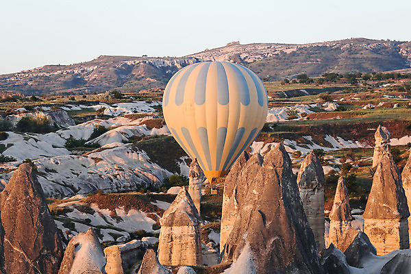 포토 JPG 해외이미지 주간 하늘 카파도키아 풍경 사람없음 야외 열기구 비행 해외202004 해외포토 자연요소 항공교통 파일형식 튀르키예 이미지허브