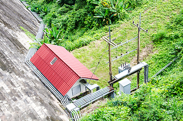 포토 JPG 해외이미지 건축양식 자연 풍경 사람없음 야외 건물 가로 물 강 환경 힘 폭포 에너지 저수지 붓기 역 댐 자원 공학 수력발전 제어 해외202004 해외포토 자연요소 건축물 공공시설 교육 건축 교통시설 모션 발전 생태계 수력에너지 파일형식 이미지허브