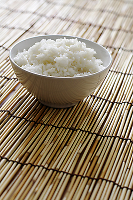 포토 JPG 해외이미지 문화 음식 밥 건강 동양인 사람없음 일본 중국 흰색 사발 먹기 대나무 테이크아웃 내추럴 녹말 해외202004 해외포토 나무 아시아 컬러 모션 인종 사기그릇 파일형식 이미지허브