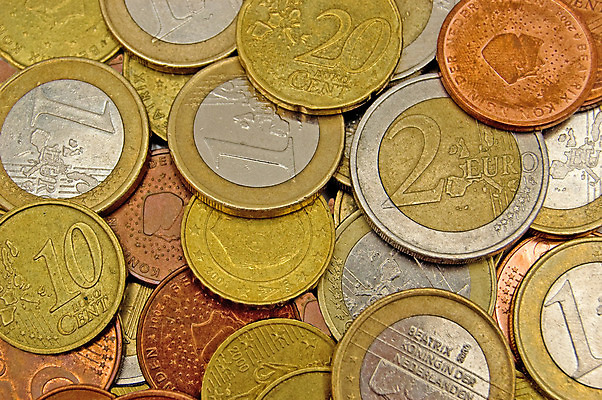 포토 JPG 해외이미지 유럽 백그라운드 돈 비즈니스 사람없음 금융 경제 빛 금속 동전 저축 유로 재산 황금 구매 은색 투자 센트 해외202004 해외포토 나라 컬러 재질 쇼핑 파일형식 이미지허브